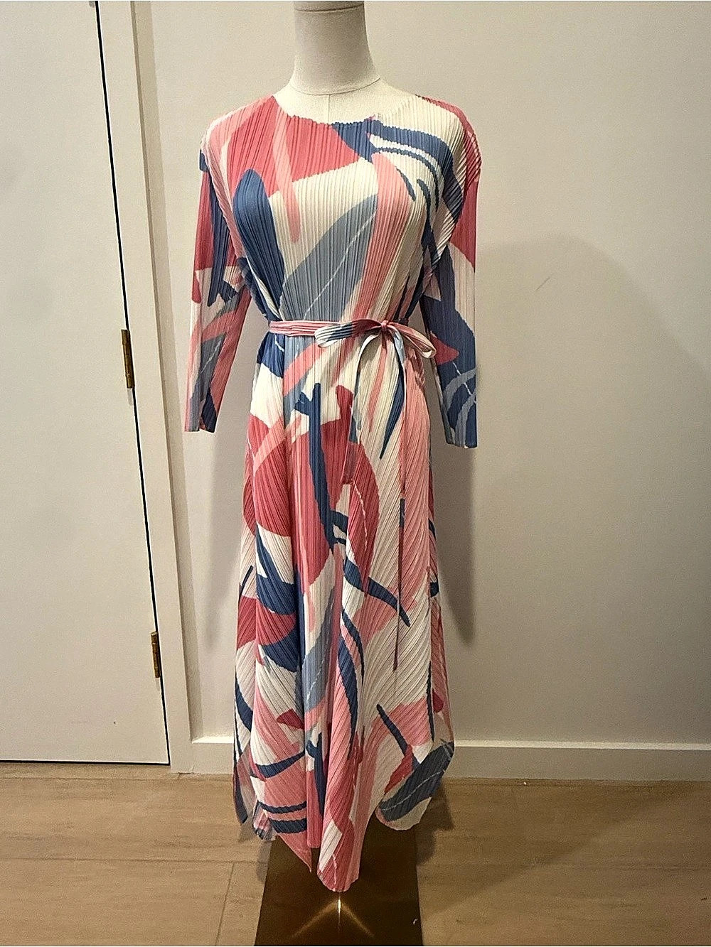 Scarlet Sage Selena Abstract Pleated Maxi Dress Pink Blue Belted